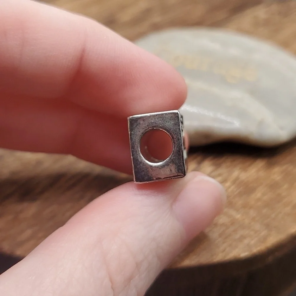 Sterling USA flag patriotic charm‎